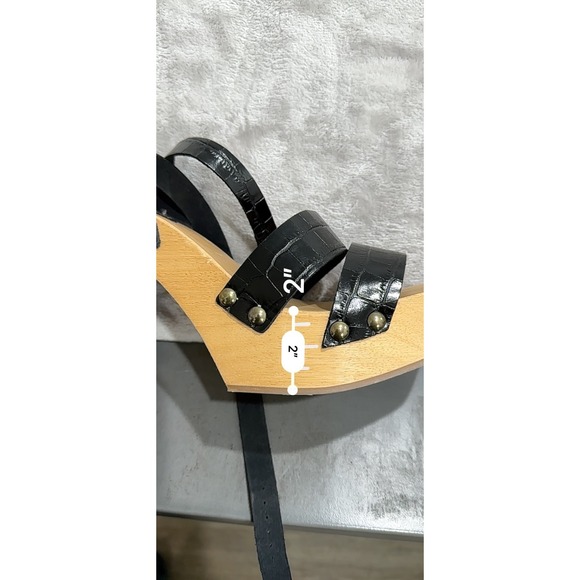 Free People Women's 10.5 (EU 41) Mallory Black Croc Leather Platform Wooden Clog - Picture 8 of 9